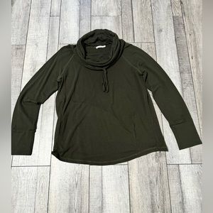 Women’s Pullover Cowl Neck Size Large